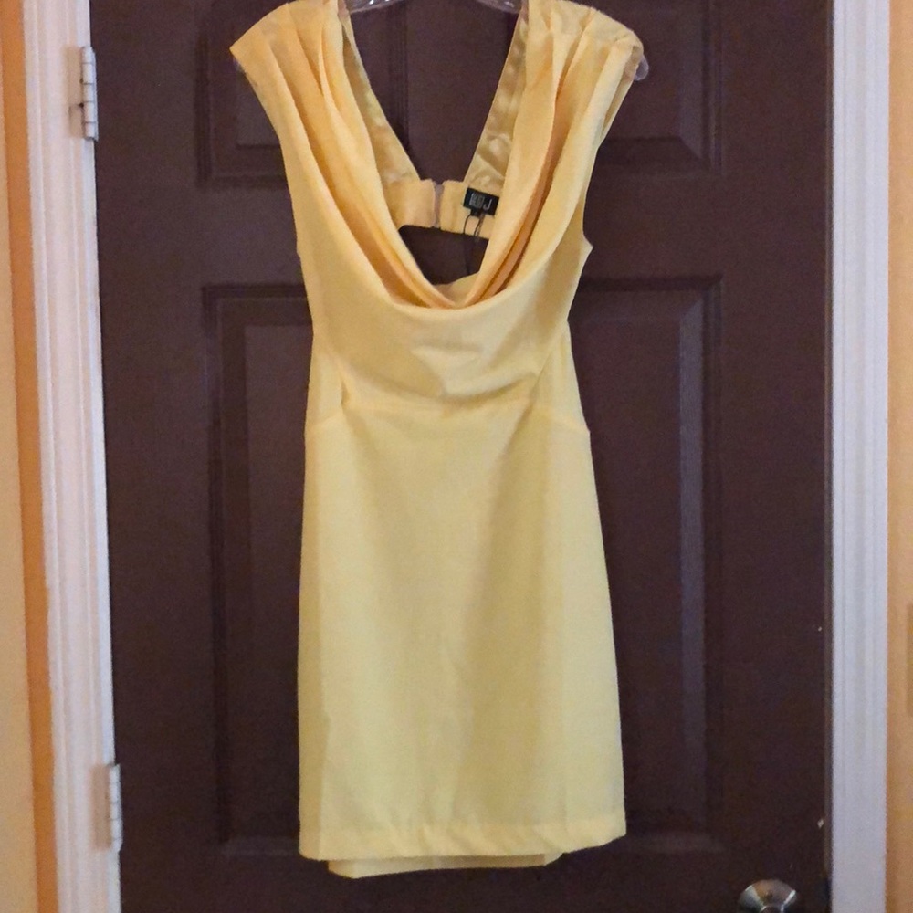 Gorgeous canary yellow dress